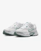 Кроссовки женские Nike V5 Rnr 38.5 Белый HQ7901-106 - изображение 5