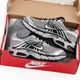 Кроссовки женские Nike Air Max Moto 2K 40.5 HQ2056-200 - изображение 6