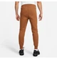 Брюки мужские Nike M Tch Flc Jggr L Світло-коричневий FB8002-281 - изображение 15