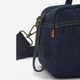 Сумка крос-боді через плече жіноча тканинна середня Levi's 465550445 Синя (1162179375) - зображення 4
