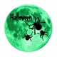 Фосфорная наклейка на Хэллоуин Луна с пауками и надписью Halloween 30 см салатовый - изображение 1