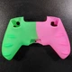 Силіконовий чохол для джойстика PS5 Dualsense (green-pink) + у подарунок 2 накладки - зображення 4
