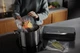 Вакуумный упаковщик Electrolux для рулонов, пакетов и контейнеров, мощность 120Вт, ширина 30 см, электронное управление, в комплекте 1 рулон, пластиковый корпус - изображение 4
