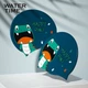 WATERTIME / Детская плавательная шапочка Shui Chuan для мальчиков и девочек, водонепроницаемая силиконовая, не сдавливающая уши, с принтом динозавров. - изображение 10