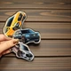 Листова гра на липучках "Марки машинок" - зображення 3