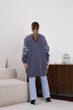 В'язаний жіночий кардиган MRIA кольору джинс, розмір One Size - изображение 4