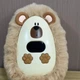 Акумуляторна плюшева грілка для рук у вигляді їжачка з USB-зарядкою та дисплеєм температури, бежева - зображення 4
