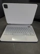 Клавіатура SENGBIRCH Magic Keyboard з чохлом P11/P12 для iPad Air 11" та інші - з підсвічуванням та кількома трекпадами для iPad - зображення 4