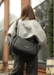 Женская сумка для ноутбука Sambag Flex Dart черная водоотталкивающая сумка через плечо для MacBook 13–14 дюймов 69043 - изображение 4