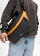 Чоловіча сумка-бананка під ноутбук Sambag Urban Laptop чорно-оранжева текстильна кросс-боді сумка для ноутбука до 14″ 51940 - зображення 5