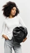 Женская сумка Sambag HOBO WEAVE черная 54x35x8 см эко-кожа для ноутбука 15.6 дюймов Sambag 55169 - изображение 2
