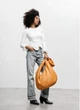 Жіноча сумка Sambag HOBO WEAVE помаранчева містка міська з екошкіри для ноутбука 15.6 дюйма 62281 - зображення 4