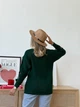 Подовжений вʼязаний жіночий светр VERONIKA, колір Смарагд розмір One Size - изображение 3