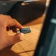 USB-накопитель Verbatim PinStripe 128GB USB 2.0 Black (49071) - изображение 4