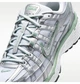 Кросівки жіночі Nike P-6000 Womens Shoes Metallic 38 Металік BV1021-017 - зображення 7