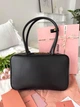 Жіноча сумка Miu Miu Beau Leather Bag 30*18*9 см чорна (Black) з м'якої шкіри, з тисненим логотипом, довгими ручками та декоративним шнурком. - изображение 8