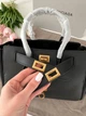 Жіноча сумка Balenciaga Bel Air Bag 24*16*10 см чорного кольору з гладкої натуральної шкіри із золотистою фурнітурою. - зображення 8
