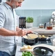 Каструля с крышкой KitchenAid СС006061-001 26 см 5,2 л черная - изображение 7