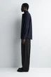 Сорочка чоловіча COS relaxed brushed cotton-blend shirt 1256067005 M Темний синій - изображение 4