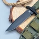Ніж туристичний з фіксованим клинком 1826 Олива у піхвах - изображение 2
