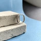 Серебряное кольцо с фианитами, вес изделия 4,69 гр (2160656) - изображение 8