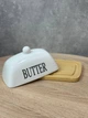 Маслянка керамічна на бамбуковій підставці з написом "BUTTER" - зображення 4