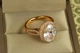 Кольцо Xuping Jewelry Камея с белым камнем р 19 золотистое - изображение 2