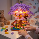 Конструктор Домик на дереве Цветущая сакура 1080 деталей с LED подсветкой, игровой набор для детей Сакура Фиолетовый - изображение 3
