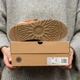 Угги жіночі Lowmel Sneaker Platform Chestnut натуральна замша та овчина 37р рудий - изображение 5