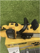Електропила акумуляторна DeWalt 48 В 6 А·год, ланцюгова безщіткова пила для обрізання дерев і заготівлі дров, шина 40 см, 2 акумулятори в комплекті, автоматичне змащування ланцюга, безключове натягування, швидкість 24 м/с - изображение 9
