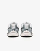 Кросівки чоловічі Nike V5 Rnr 45 Сірий HJ5228 014 - зображення 5