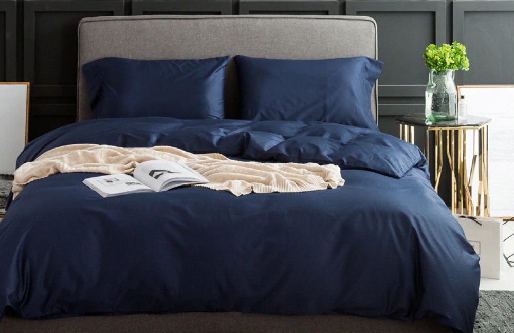 

Комплект постельного белья Komfort-tekstil Сатин однотонный CLASSIC BLUE, №4052 (Евро)