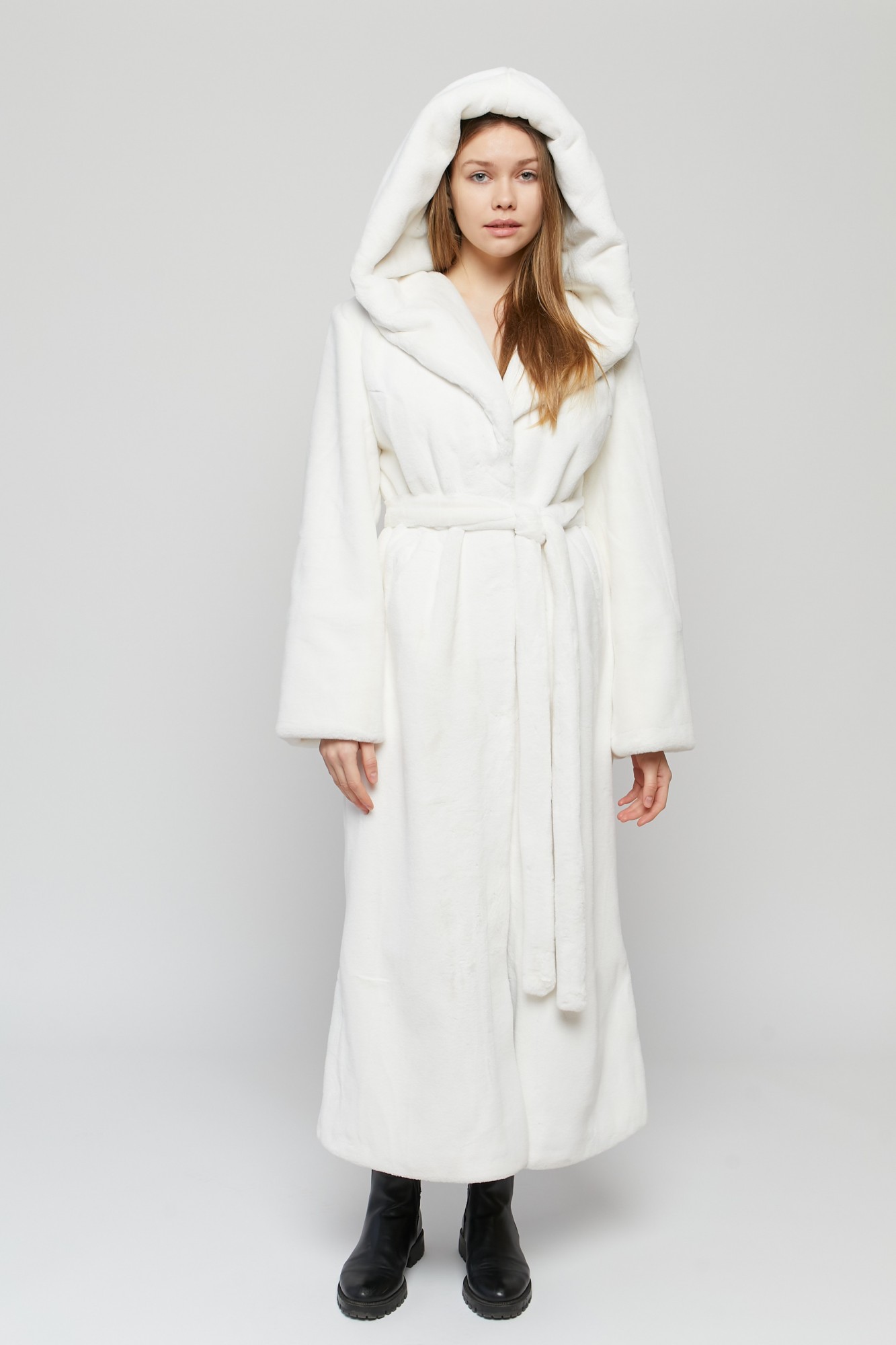 

Шуба из эко меха Linen Pleasure оверсайз XS белая (S4)