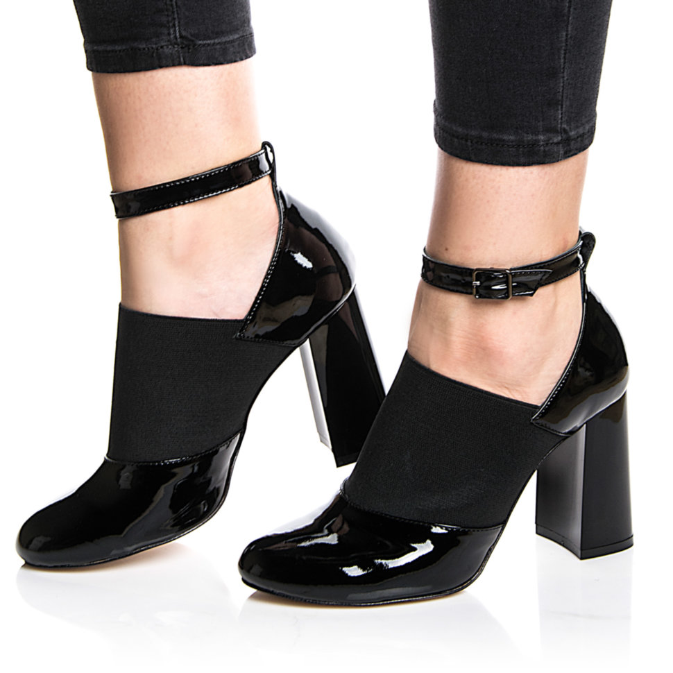 

Туфли Rivadi 2246 41(27,5см) Черный лак