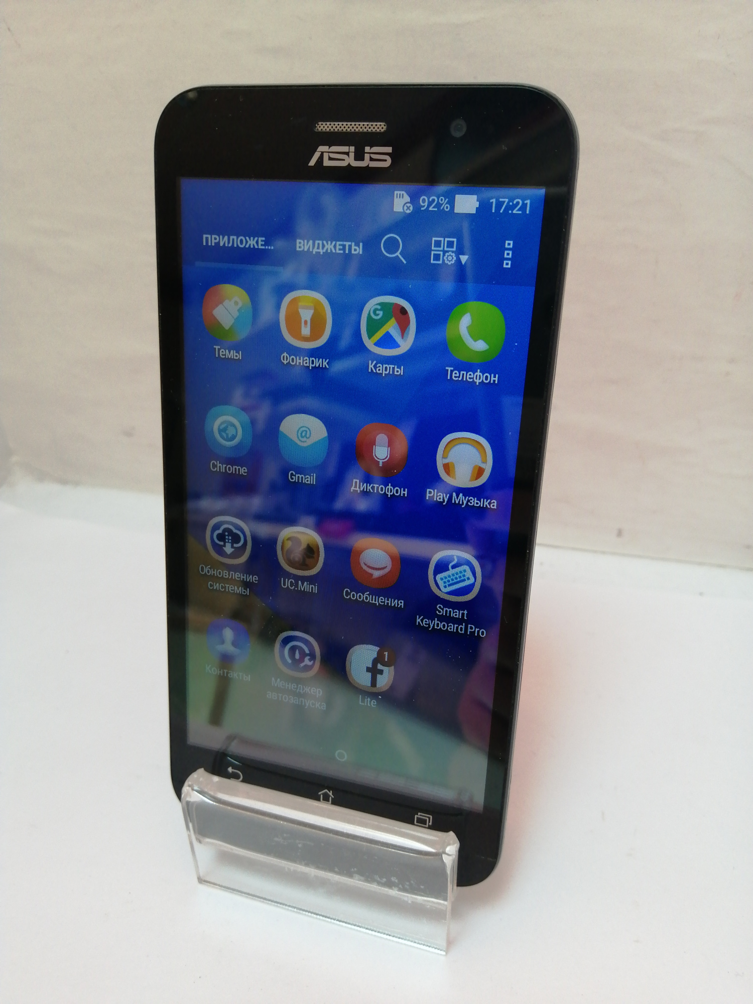 Смартфон Asus X008D (ZC520TL) 3340091 Б/У – фото, відгуки, характеристики в  інтернет-магазині ROZETKA від продавця: БУЮА | Купити в Україні: Києві,  Харкові, Дніпрі, Одесі, Запоріжжі, Львові