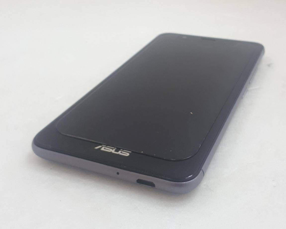 Смартфон Asus X008D (ZC520TL) 3340091 Б/У