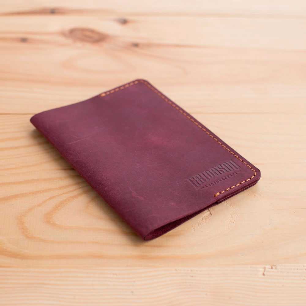 

Обложка для паспорта Gridasov Leathercraft модель Classic из натуральной кожи бордо (CV-004-MR)