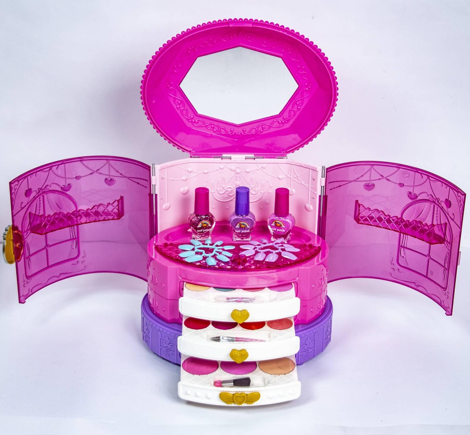 

Набор детской косметики Glam Collection для макияжа и маникюра, в шкатулке (J-1025)
