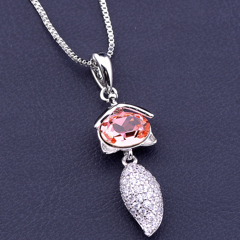 

Подвеска 'XUPING' Swarovski 40 см. (родий) 088610
