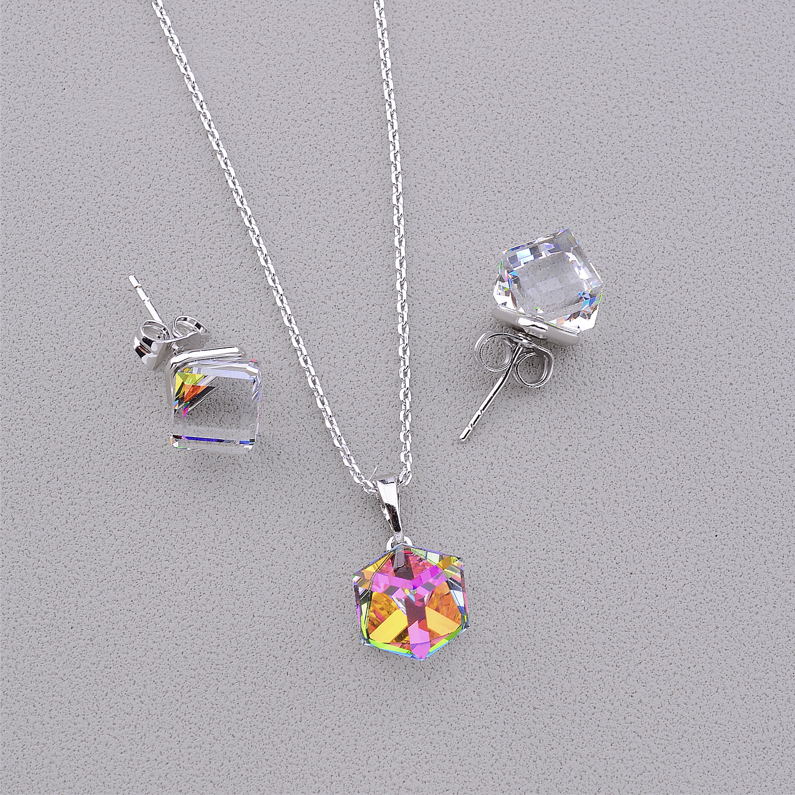

Подвеска+Серьги 'XUPING' Swarovski 41 см. (родий) 094819