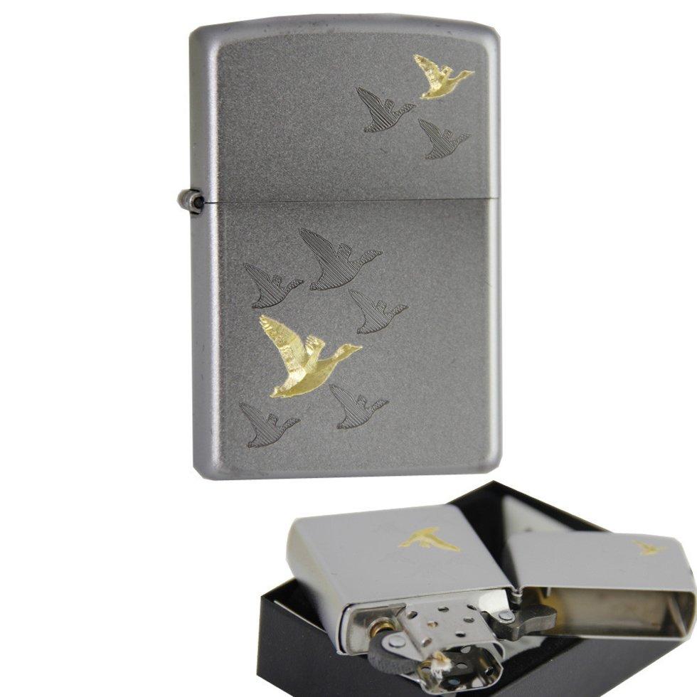 

Бензиновая зажигалка Zippo 200.295 FLYING DUCKS (Летящие утки)