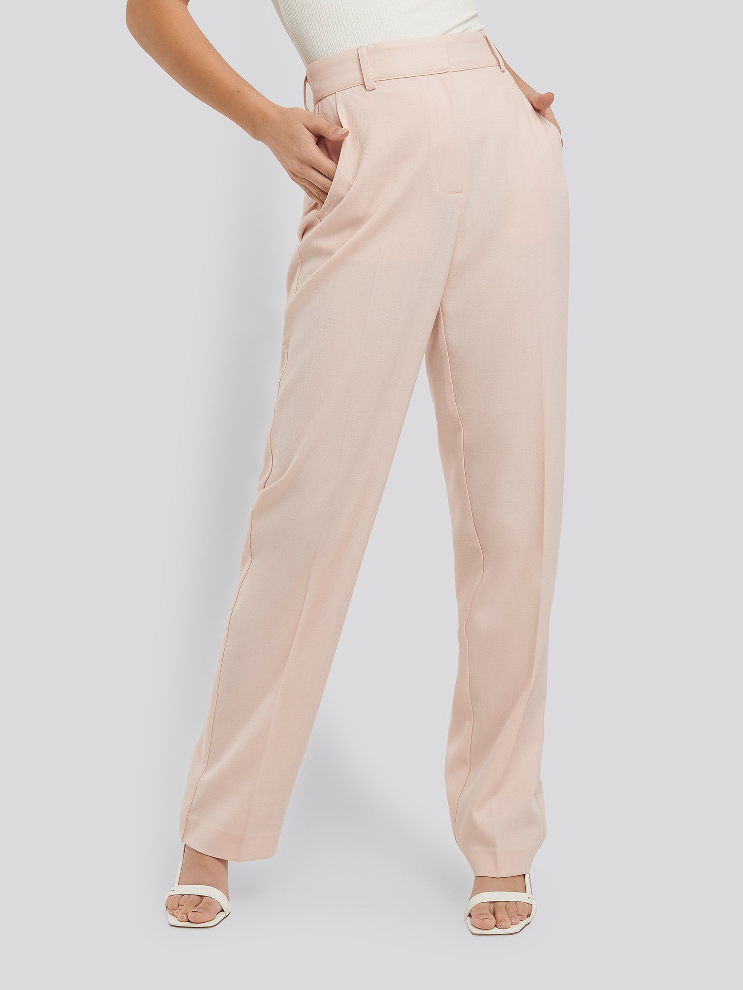 

Брюки NA-KD 1594-000266-0021 38 Кремовые