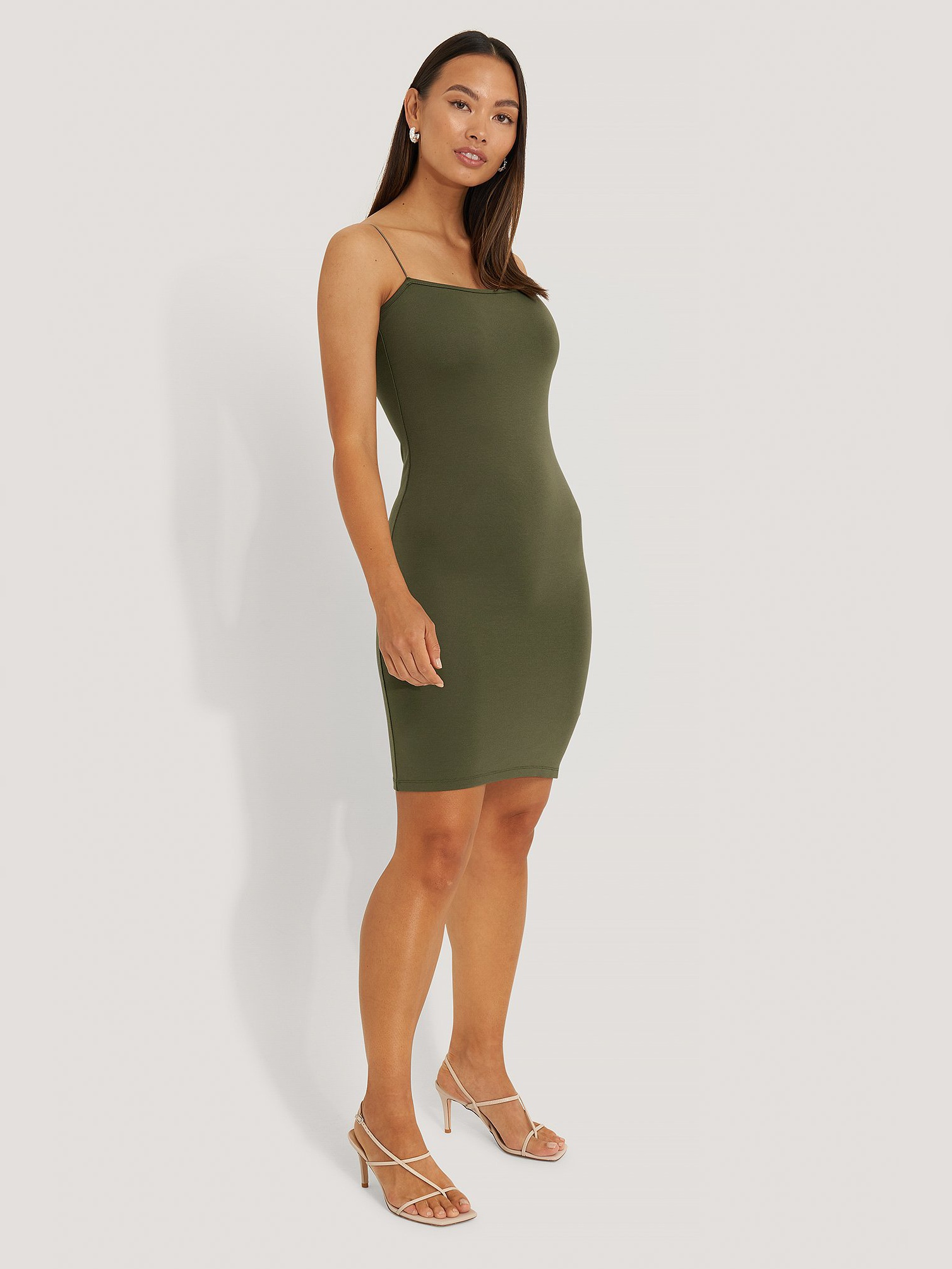 

Платье NA-KD 1018-001336-0759 L Хаки
