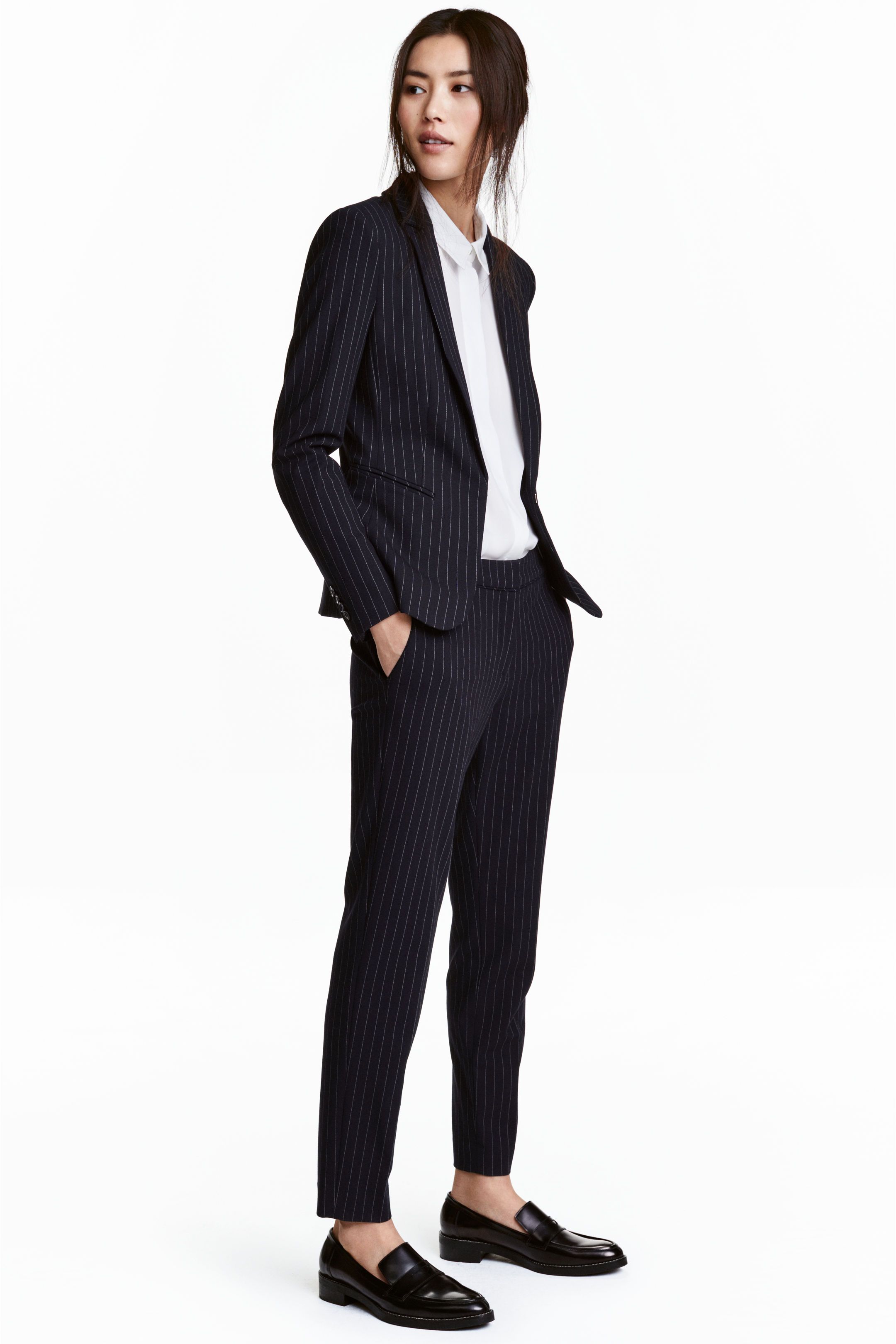 

Брюки H&M 4591445 46 Черные