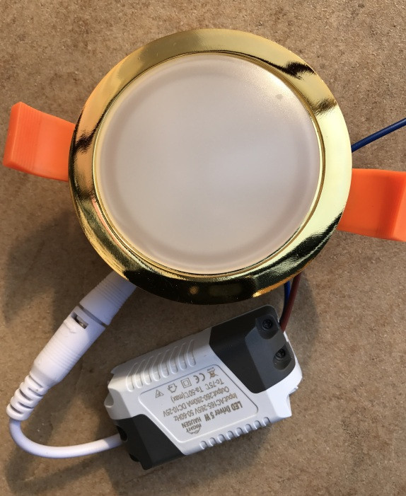 

Светодиодный декоративный светильник Right Hausen Ring 5W 4000K Золото (58850)