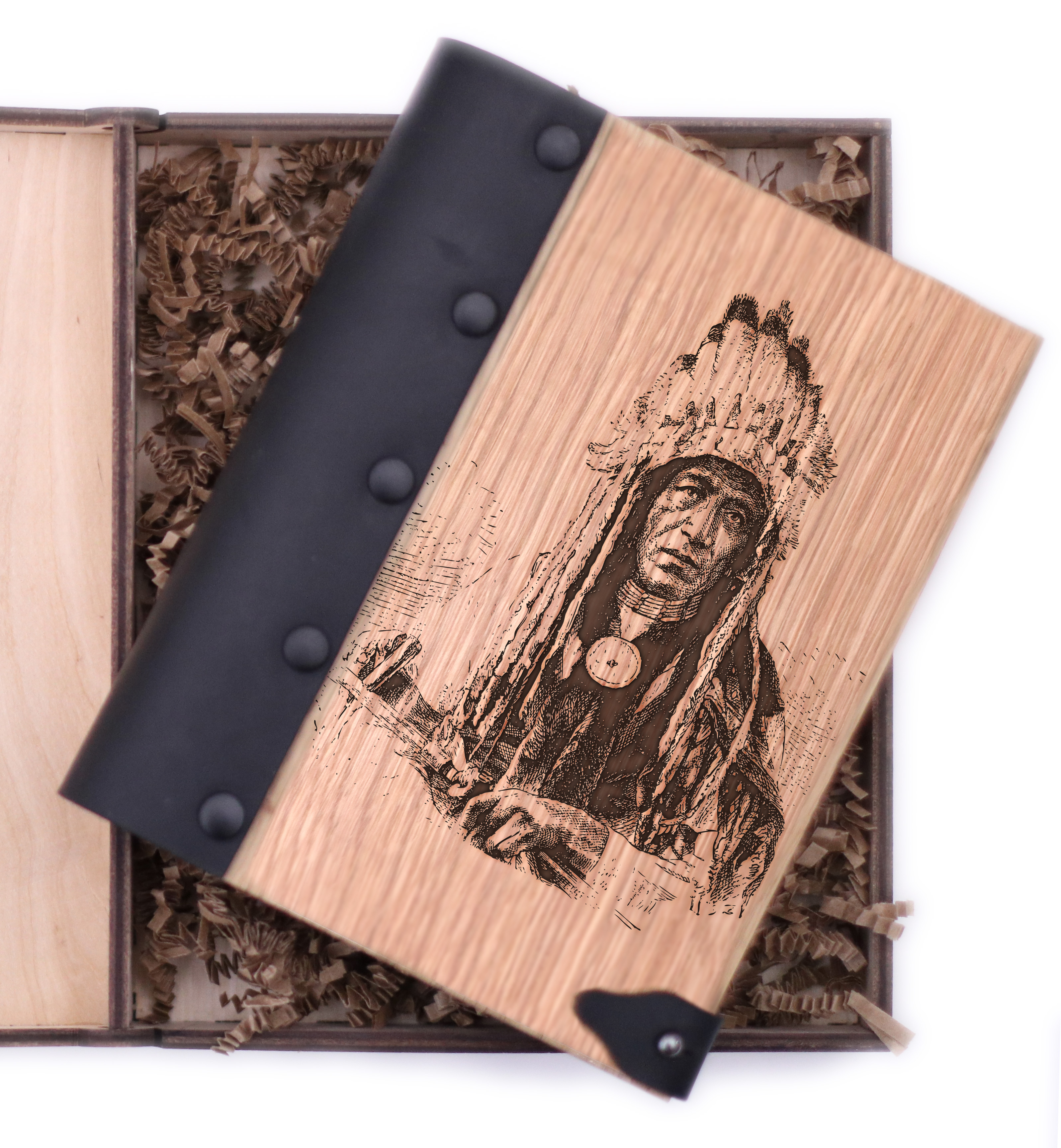 

WOODEN NOTEBOOK Блокнот Native American People Деревянная обложка А6 в точку 80 листов Черный WN00209 В точку