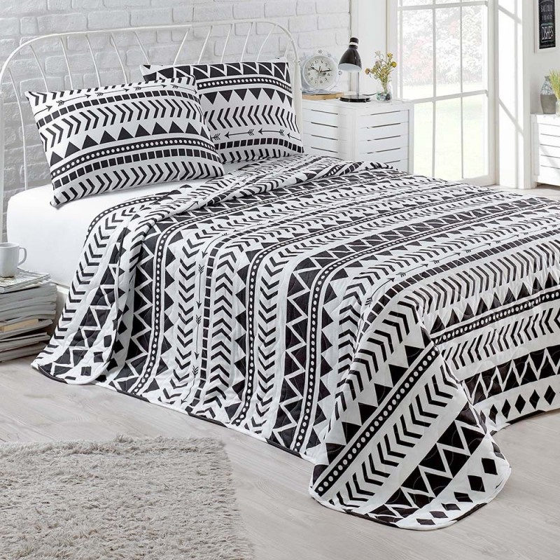 

Покрывало стеганное с наволочками Eponj Home B&W - Artec 200*220