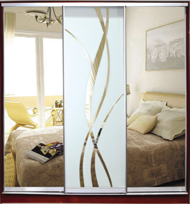 

Шкаф купе Luxe Studio Стандарт-1 Зеркало с Пескоструем-9 2100x2100x450 трехдверный