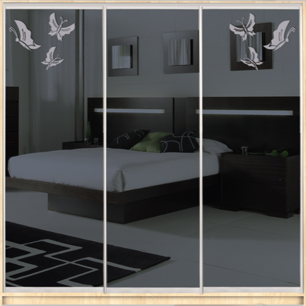 

Шкаф купе Luxe Studio Стандарт-1 Тонированное зеркало с Пескоструем-5 2200x2100x450 трехдверный