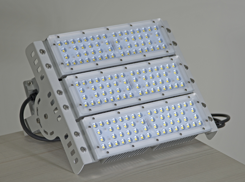 

Светодиодный светильник RVL UFO LED 150W